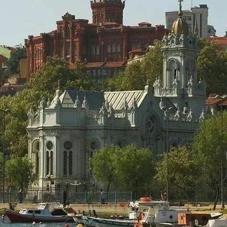 Апартаменты Newly Renovated Apartment-studio *